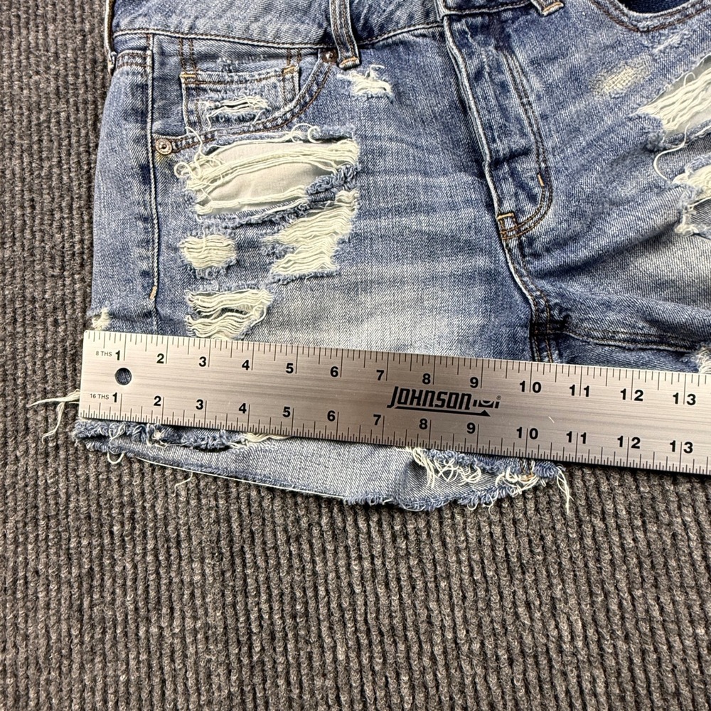 American Eagle Tomgirl Womens Size 4 Distressed Denim Shorts Blue 1572-8904-431 - Picture 5 of 13